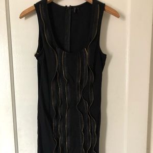 Little black dress - Zip me up!